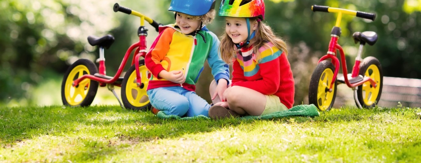 Bild zum Beitrag 'Bewegung für Kleinkinder: Sicher Laufradfahren'