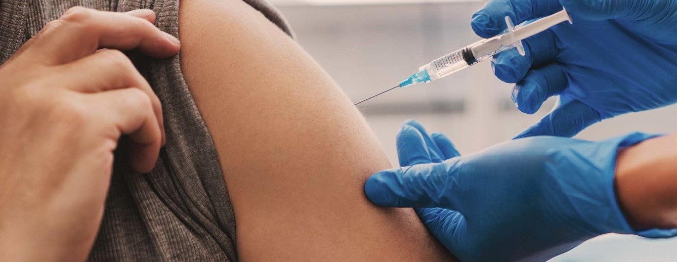 Bild zum Beitrag 'Spritzen, ritzen, schlucken – wie Impfen funktioniert'